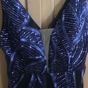 Love & Lemonade Blue purple Prom Dress w sequins long sleeveless sz medium 6/8